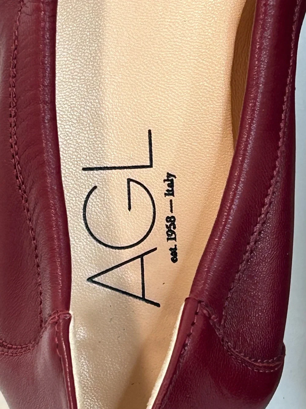 AGL Monika Cap Toe Ballet Flat in Burgundy Leather size 38.5 / 8.5